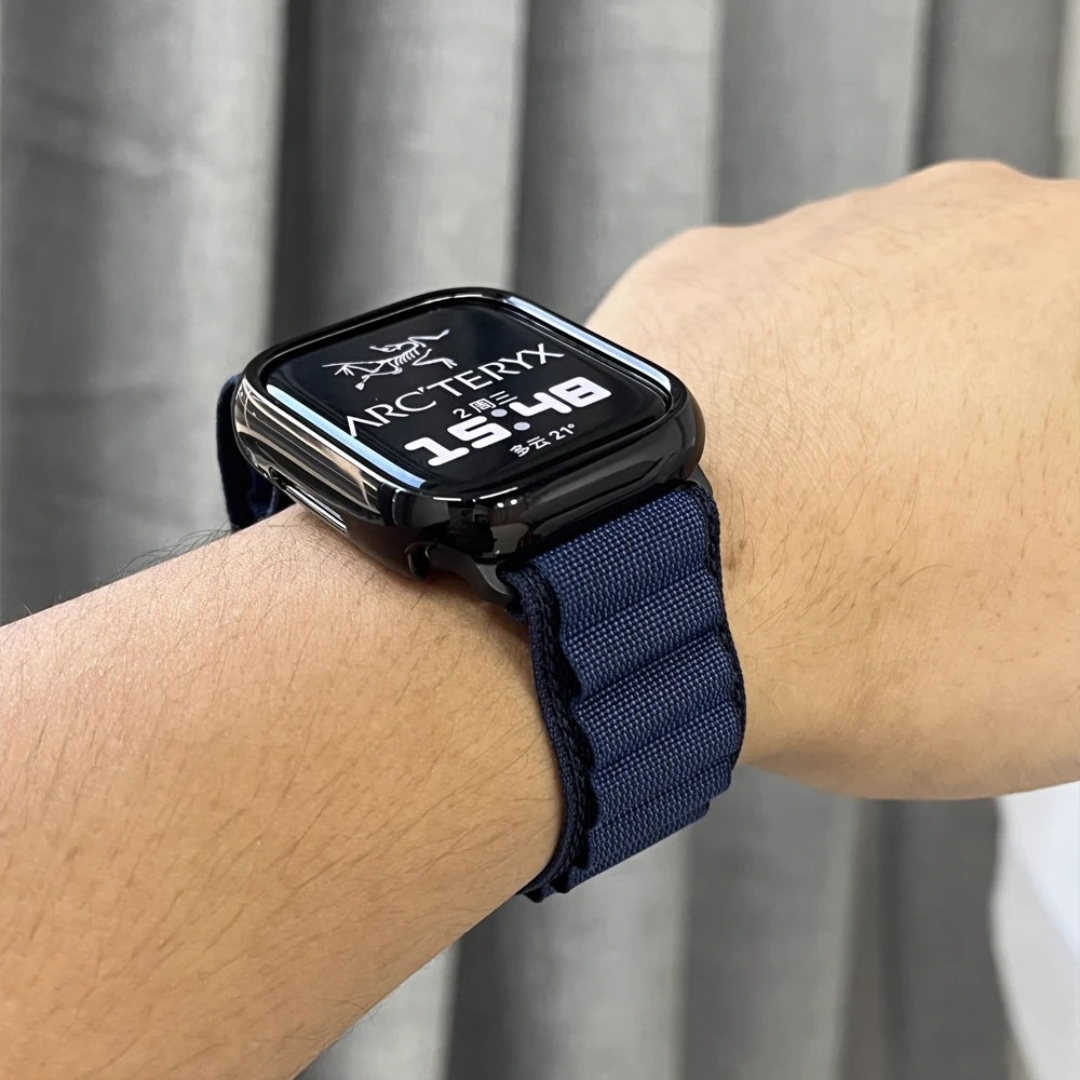 Alpine Loop Armband für Apple Watch Series & Ultra | Schwarze Akzente